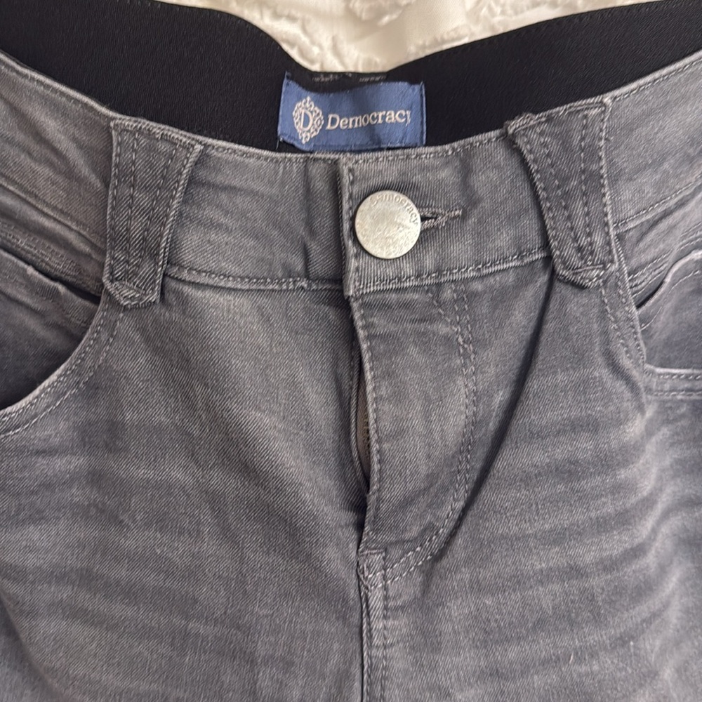 Like New Democracy Absolution Gray Wash Jean 6 - image 2